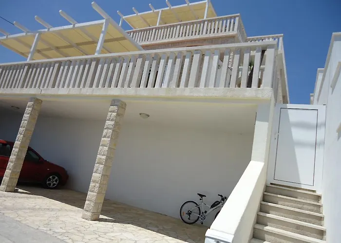 Apartman Island *