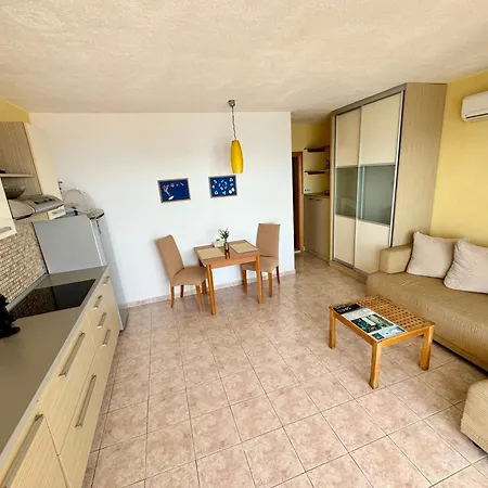 Island Apartment