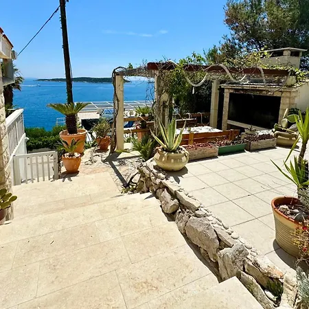 Apartment Island Vis