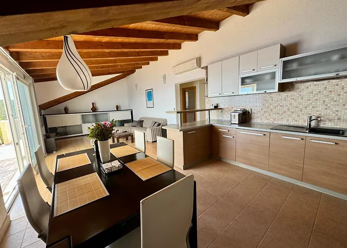 Apartament Island Vis
