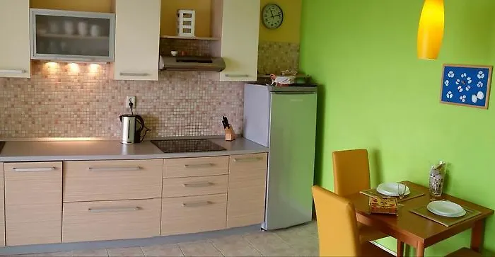 Apartament Island